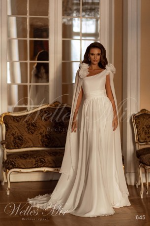Весільні сукні Queenly Grace 2023 645-1