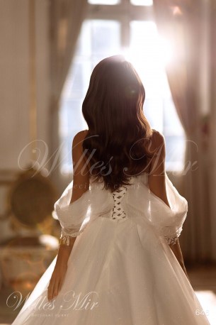 Свадебные платья Queenly Grace 2023 646-4