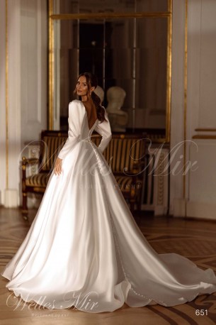 Весільні сукні Queenly Grace 2023 651-3