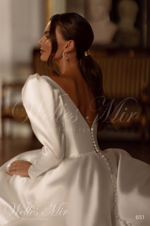 Весільні сукні Queenly Grace 2023 651-4