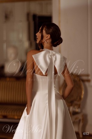 Свадебные платья Queenly Grace 2023 652-4