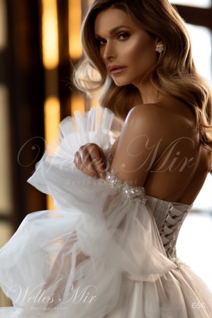 Свадебные платья Regal Romance 2023 656-2
