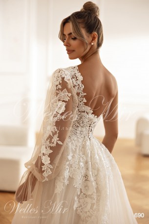 Rochii de mireasa Pearla Collection 2025 690-4