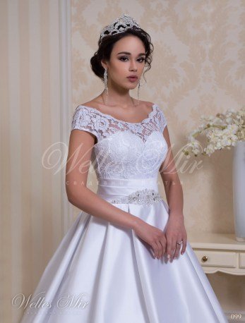 Rochii de mireasa Charming Elegance 099-2