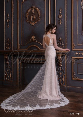 Long floor-length wedding dress in a polka dot-3